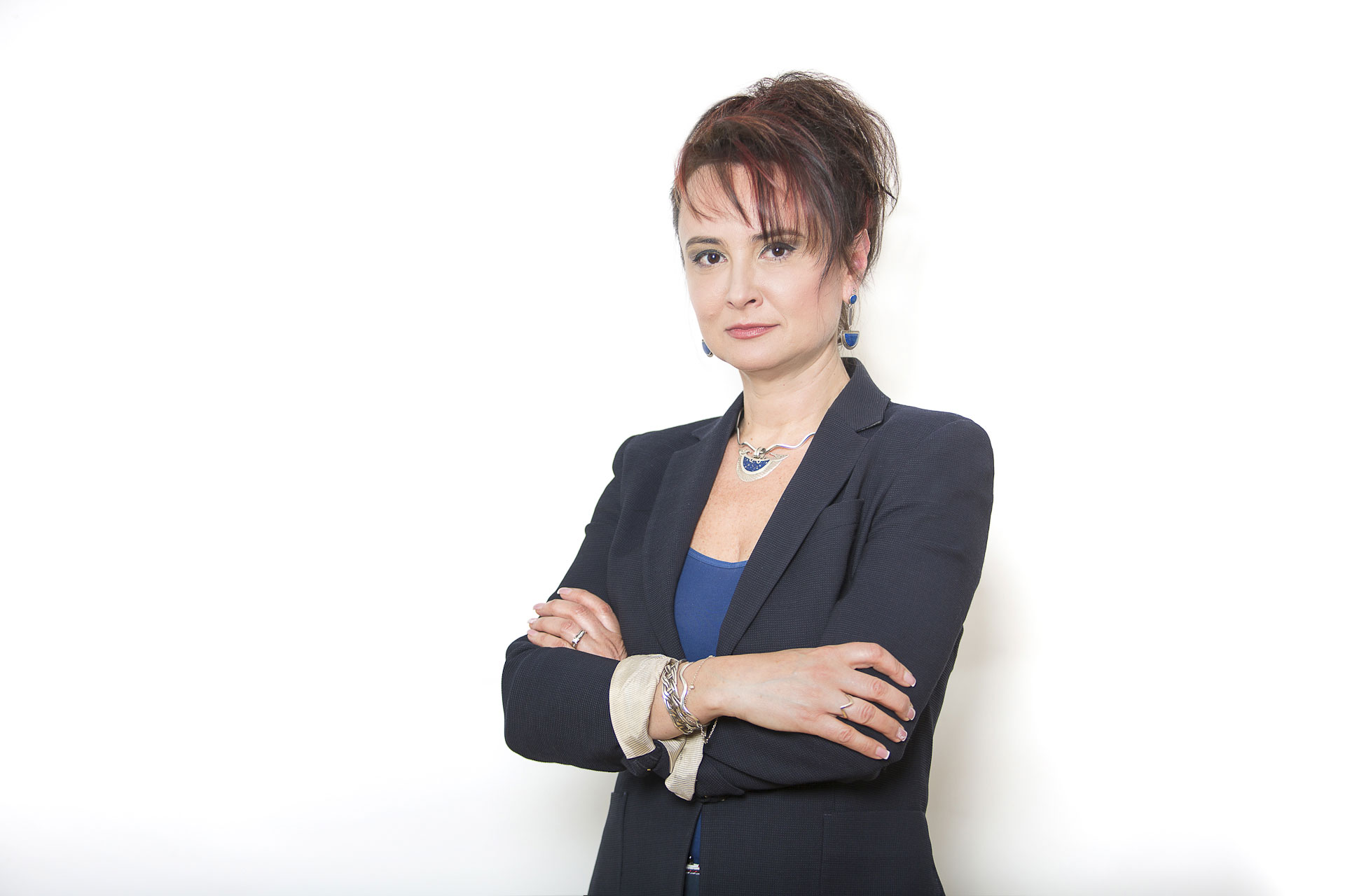 Dr. Carmen Giuglea